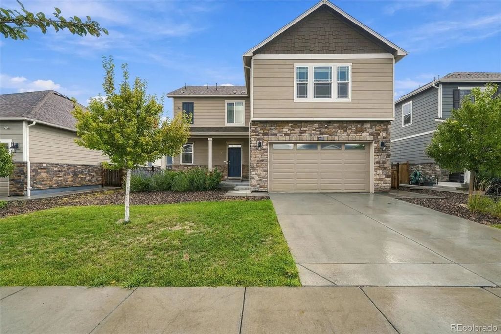 6047 N Halifax Court, Aurora
