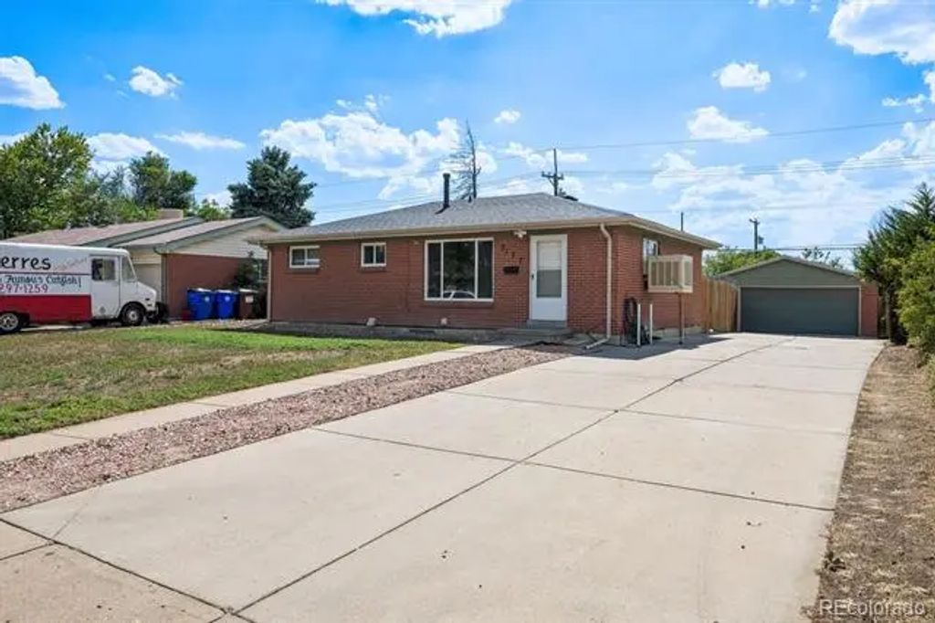 3177 Ursula Street, Aurora