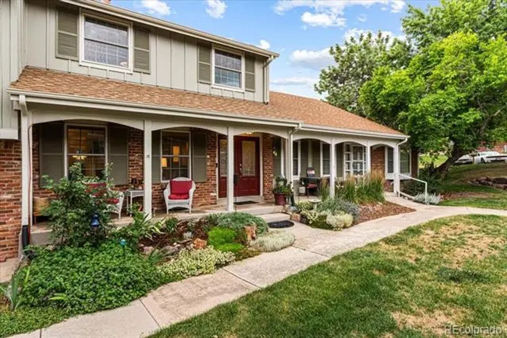2719 E Geddes Place, Littleton