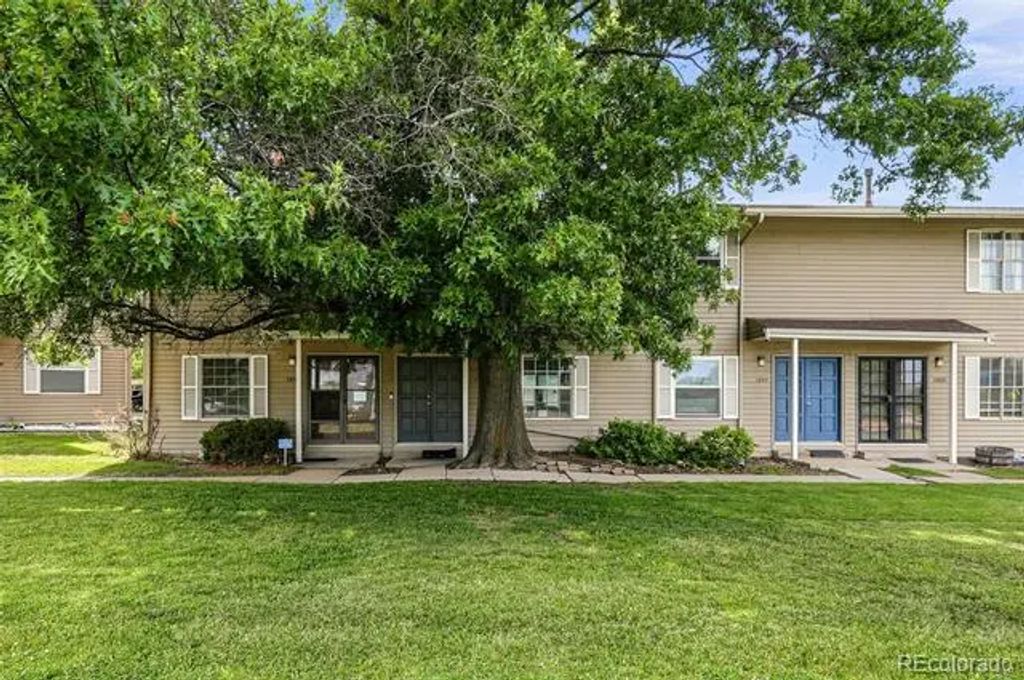 1935 S Peoria Street, Aurora