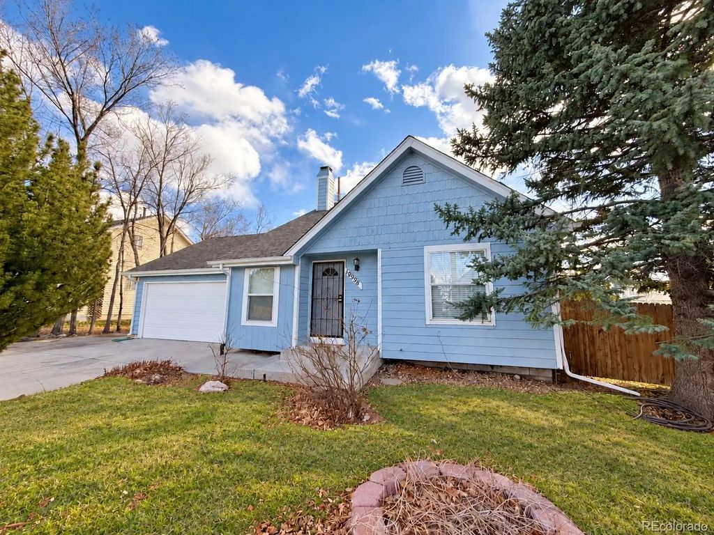 17998 E Bellewood Drive, Aurora