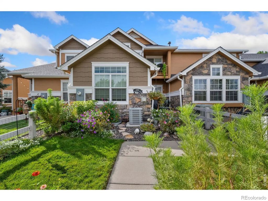 246 Habitat Circle, Windsor