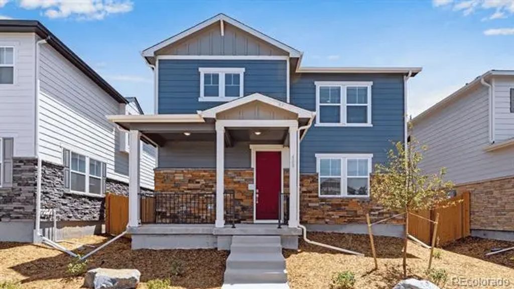 677 N Ukraine Street, Aurora