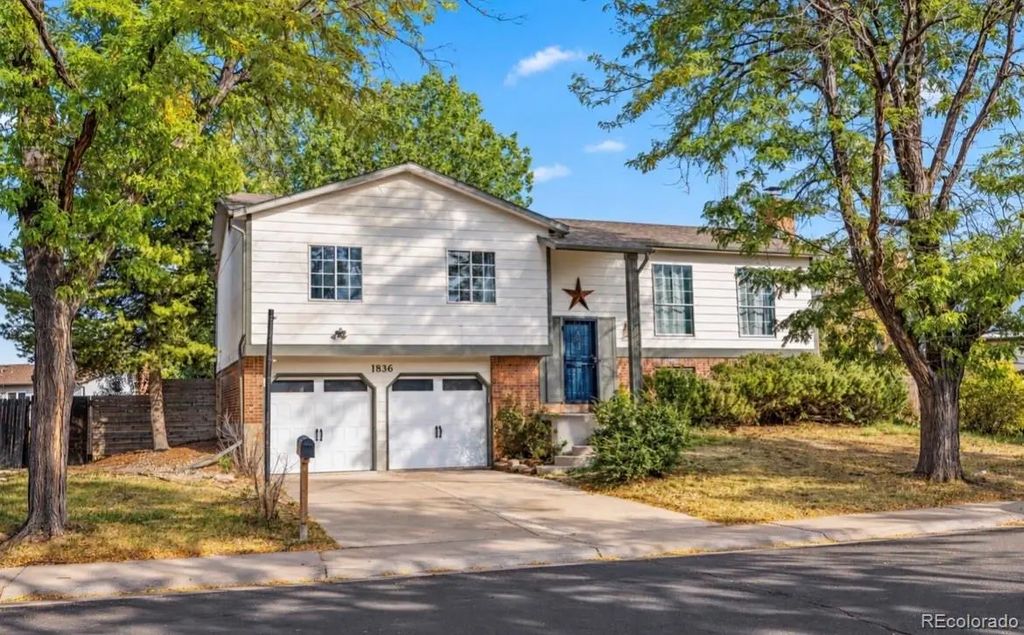 1836 S Evanston Street, Aurora
