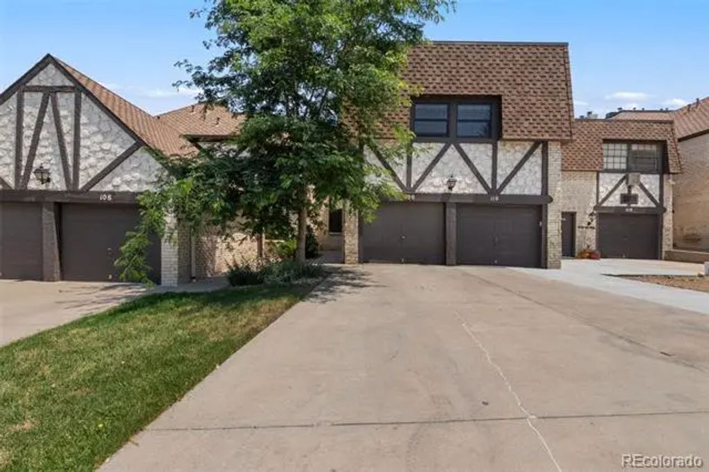 4250 S Olive Street 109, Denver