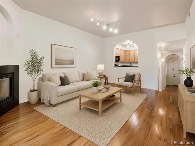 1489 N Steele Street 114, Denver