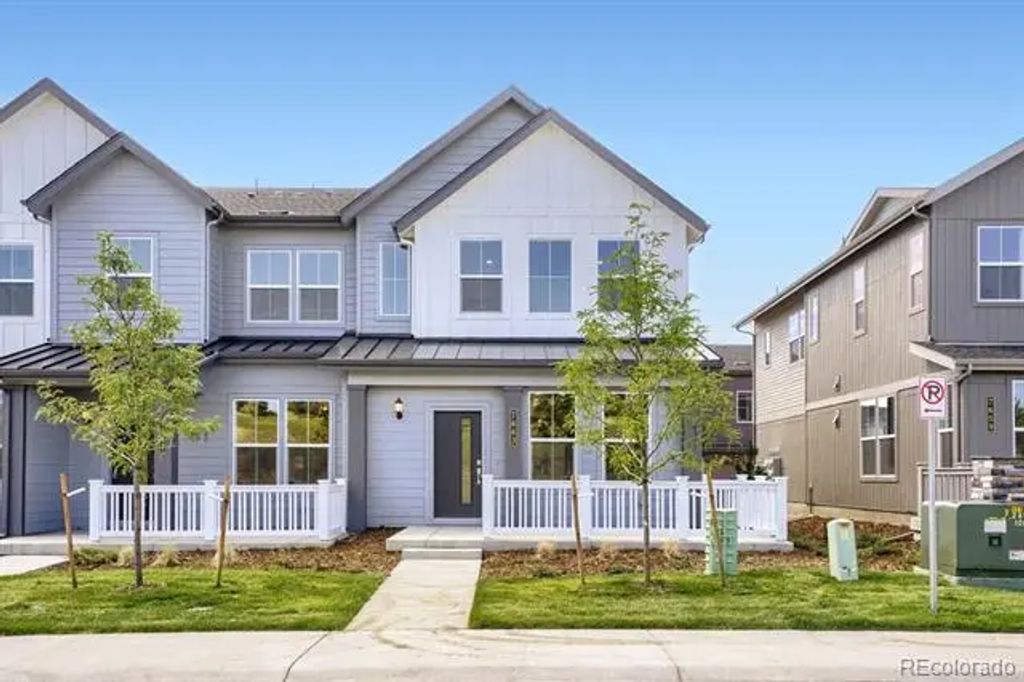 7663 S Mobile Way, Centennial