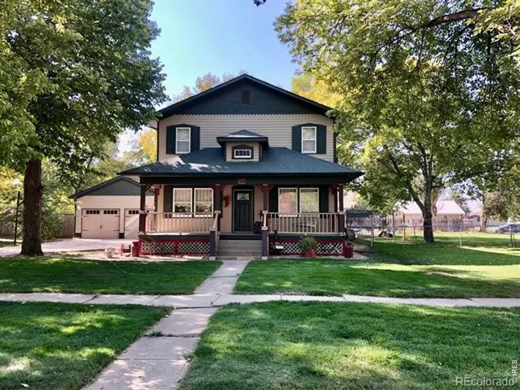 324 S Bowman Avenue, Holyoke