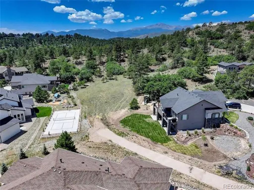 235 Dusty Hills Court, Colorado Springs