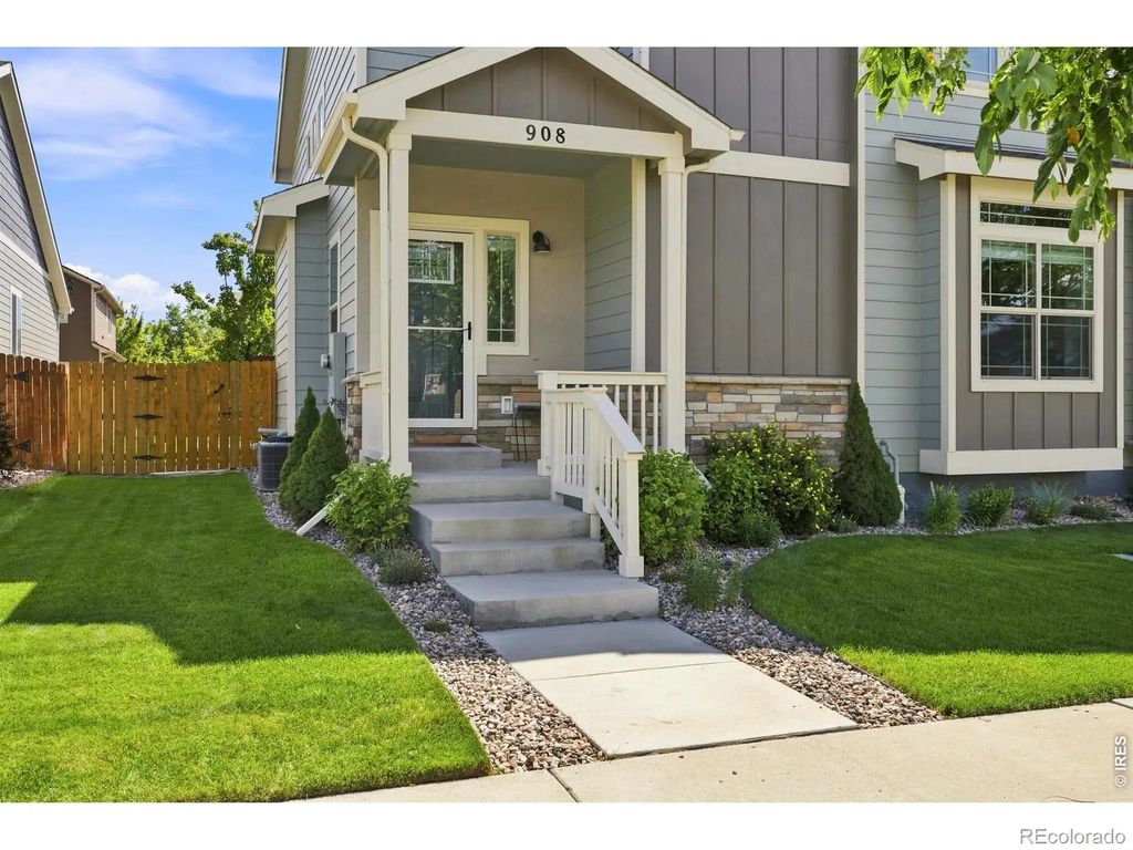 908 Ridge Runner Drive, Fort Collins