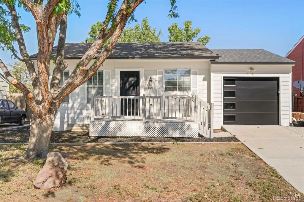8839 Prickly Pear Circle, Parker