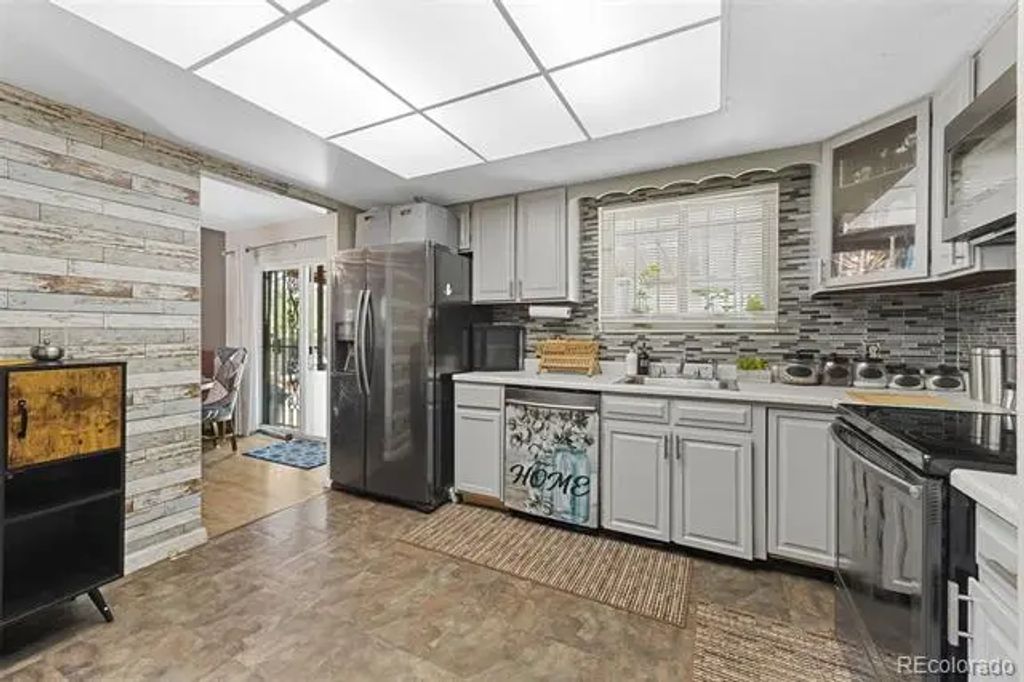 4725 Topeka Court, Denver