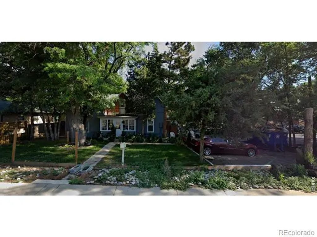2010 W 9th Avenue, Longmont