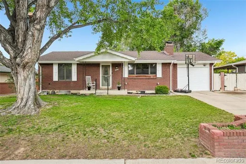 8283 Depew Way, Arvada