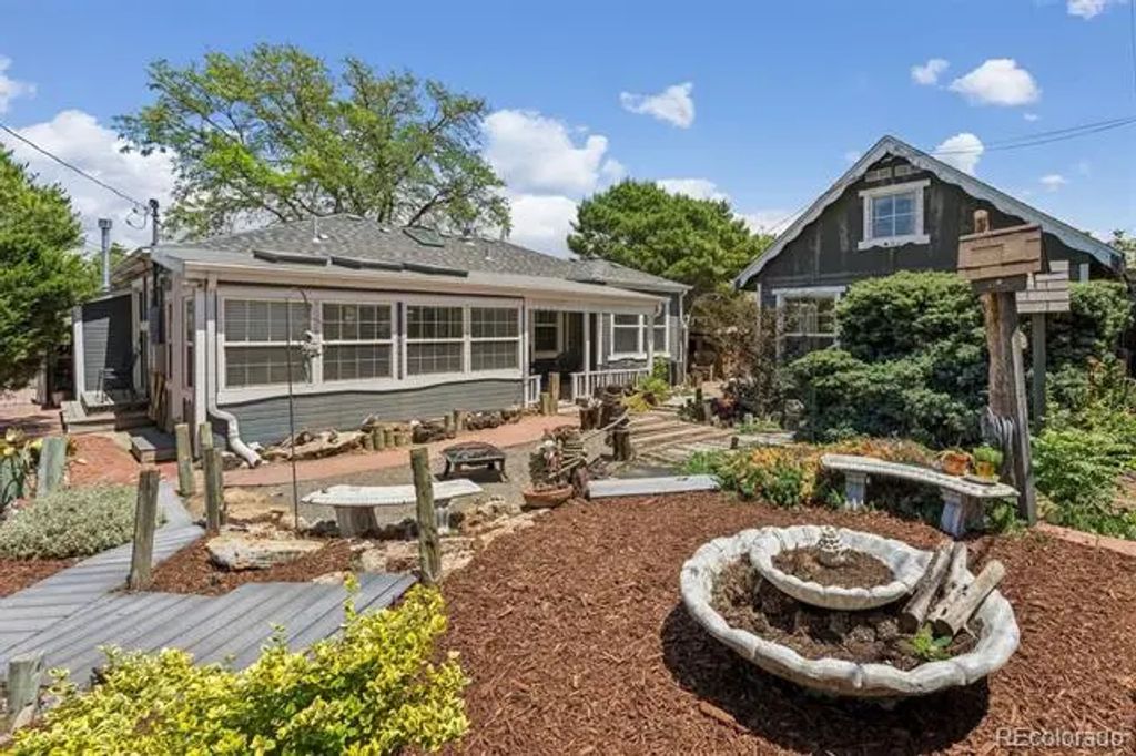 2160 E 94th Avenue, Thornton