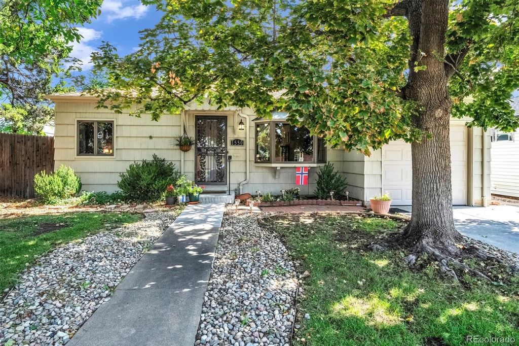 1550 S Ash Street, Denver