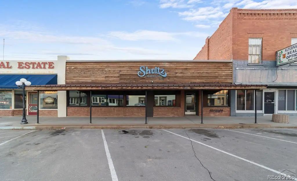 215 S Main Street, Fowler