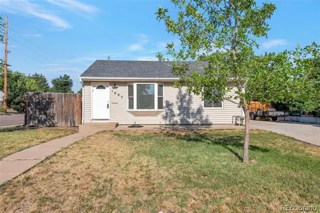 1695 S Raritan Street, Denver