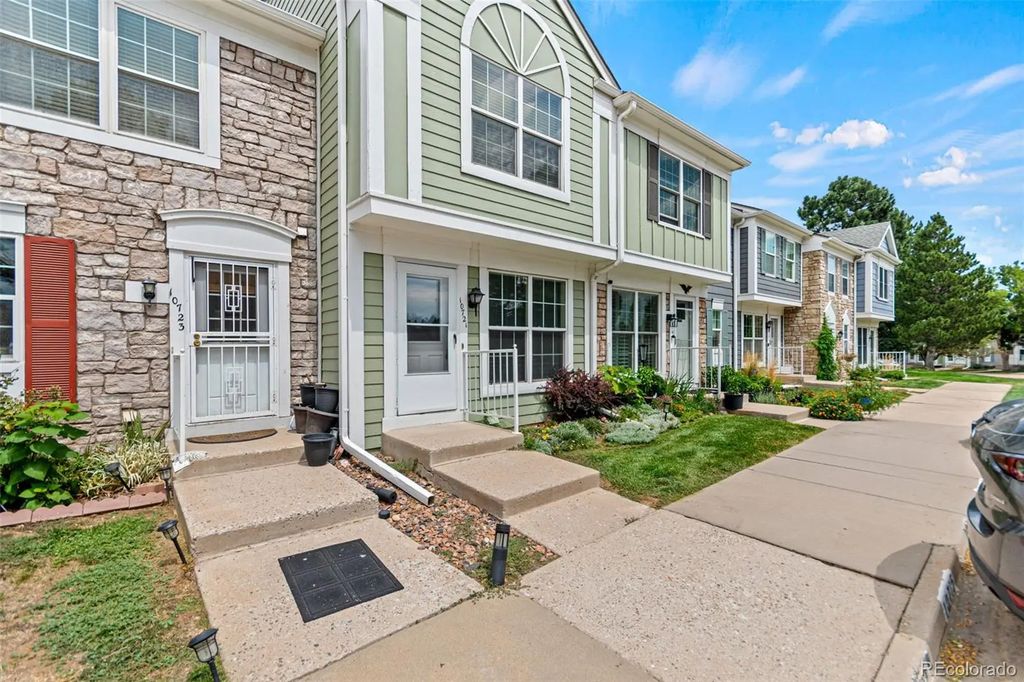 10721 W Dartmouth Avenue, Lakewood