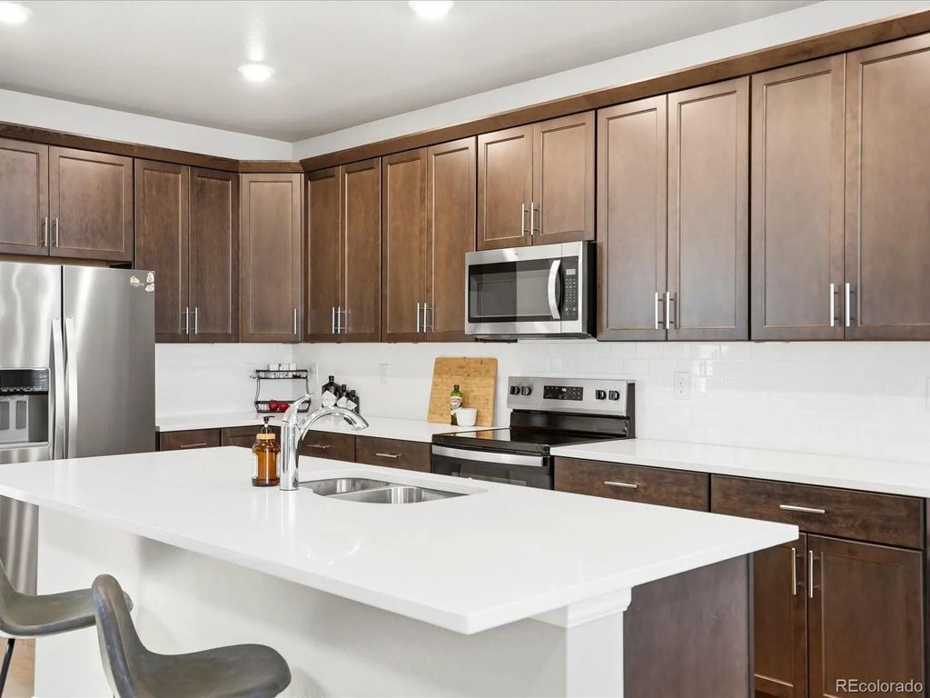 21239 E 62nd Avenue, Aurora