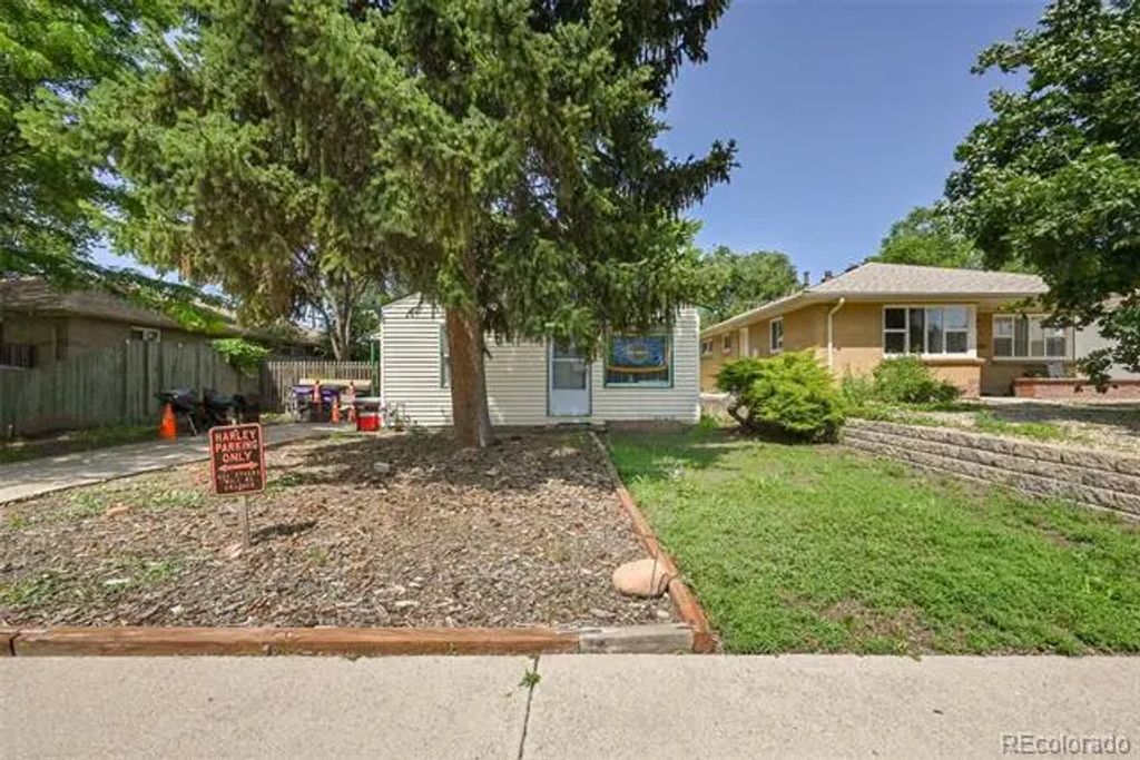 735 S Krameria Street, Denver