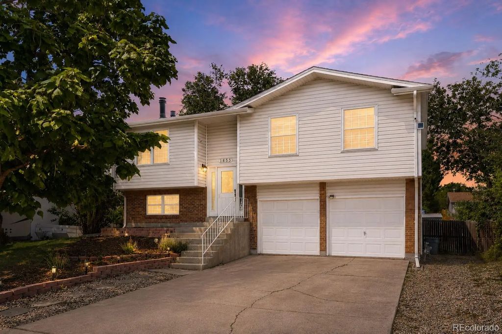 1855 E 98th Avenue, Denver
