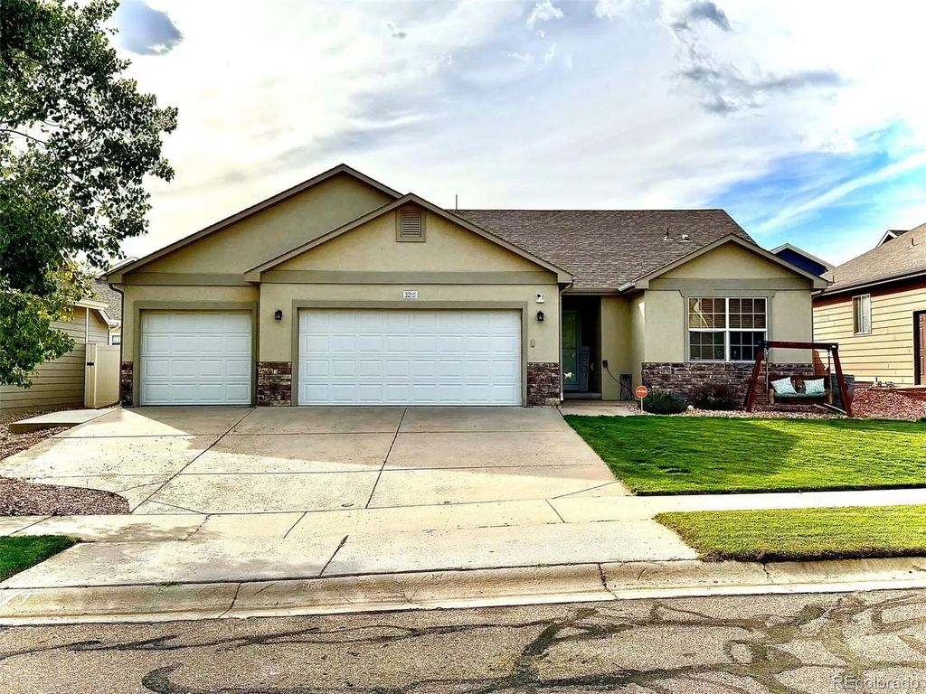3215 Borrossa Street, Evans