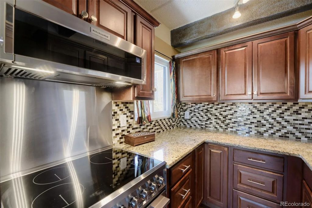 1175 Vine Street 501, Denver