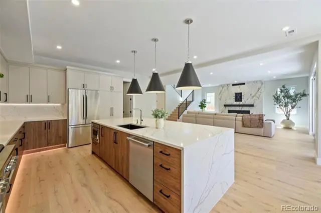 2225 S Dexter Street, Denver