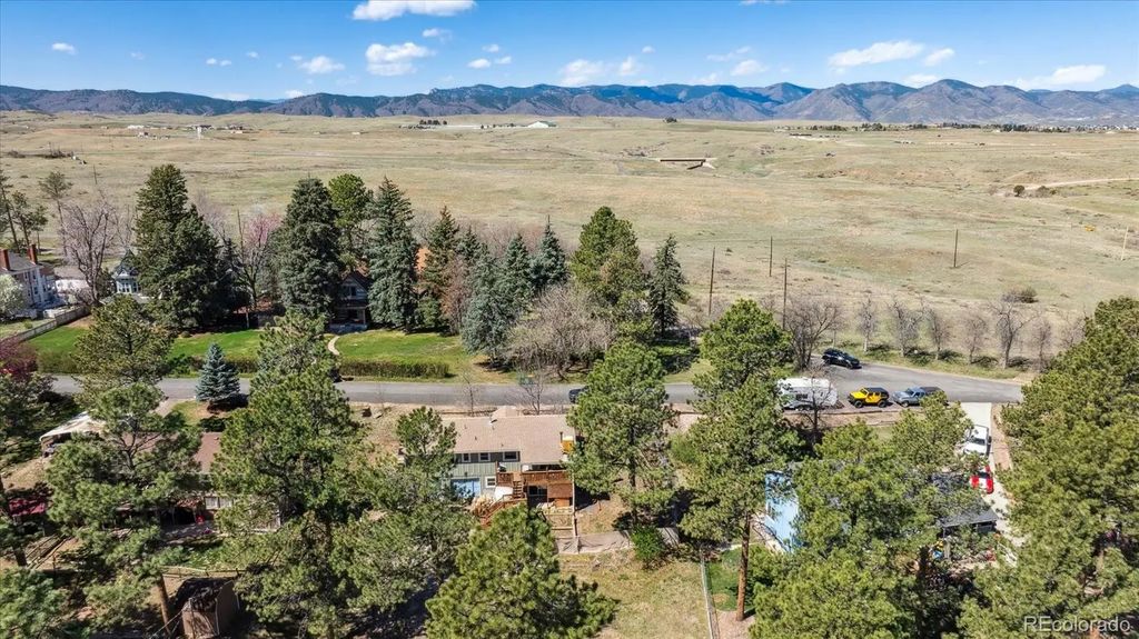 7904 Hill Crest Drive, Louviers
