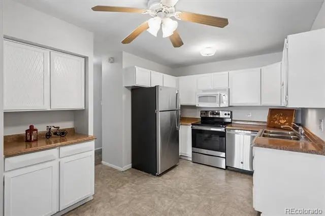 700 S Alton Way 6d, Denver