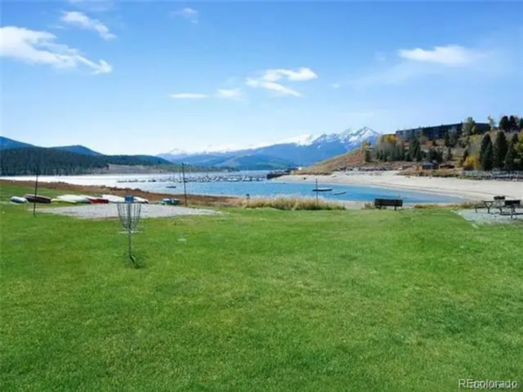 414 Tenderfoot Street 16, Dillon