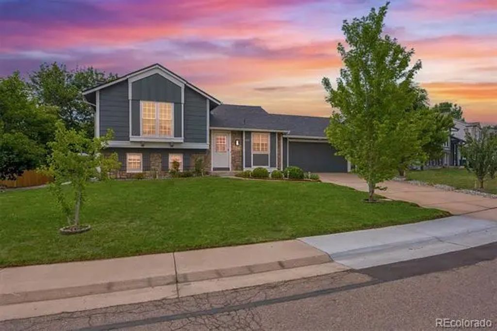 5832 S Netherland Circle, Aurora
