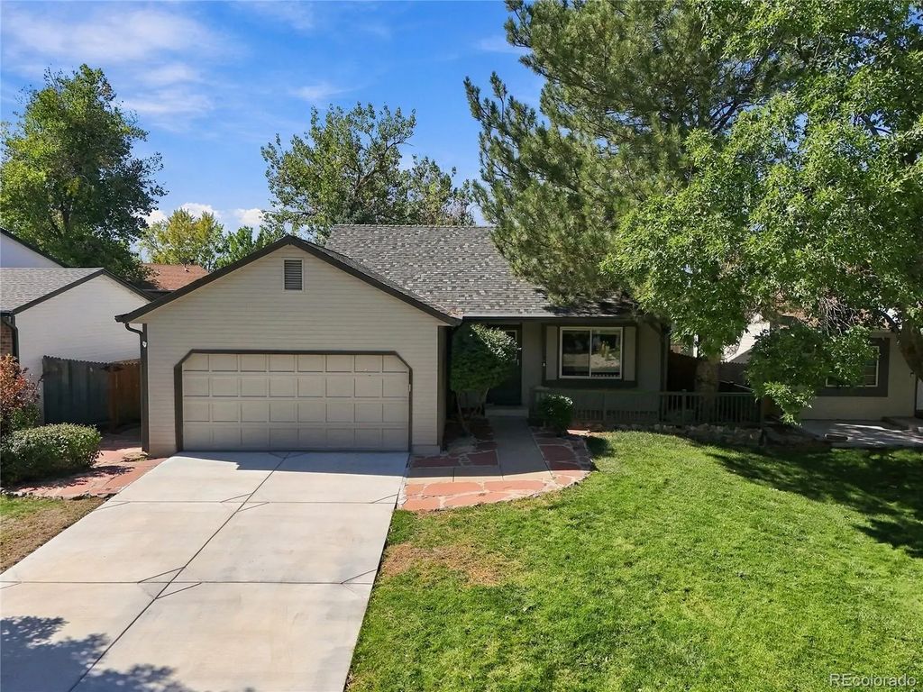 8569 Angela Lane, Parker