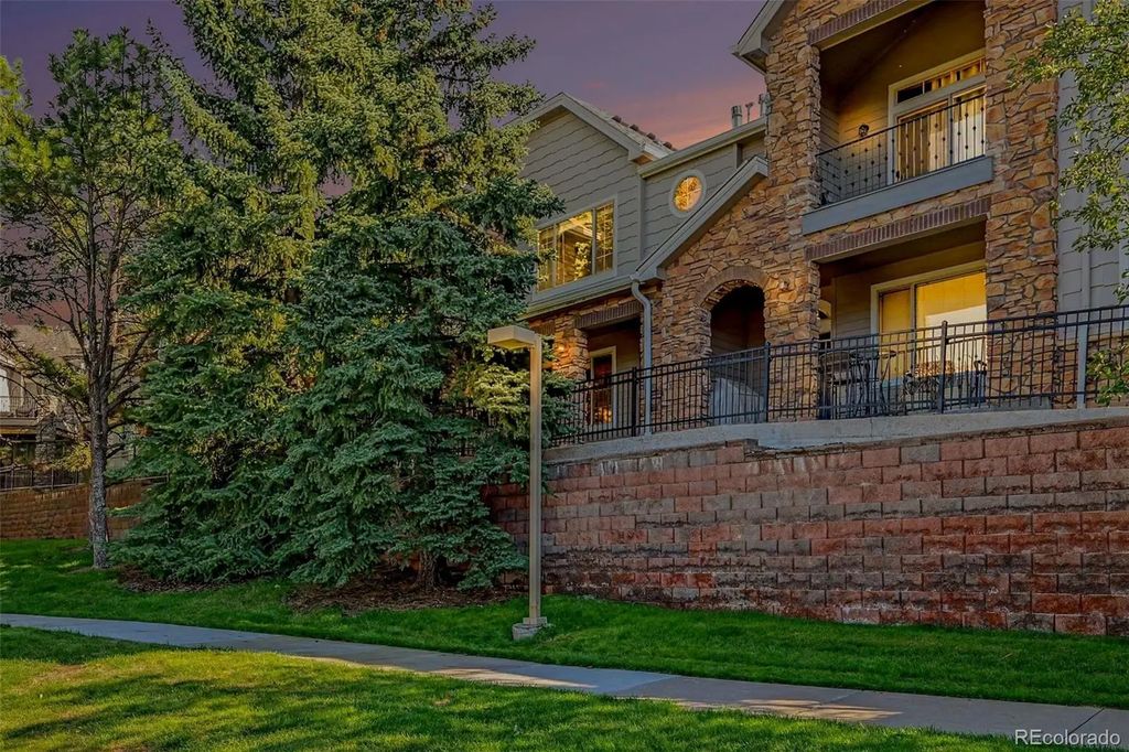 8985 E Phillips Drive, Centennial