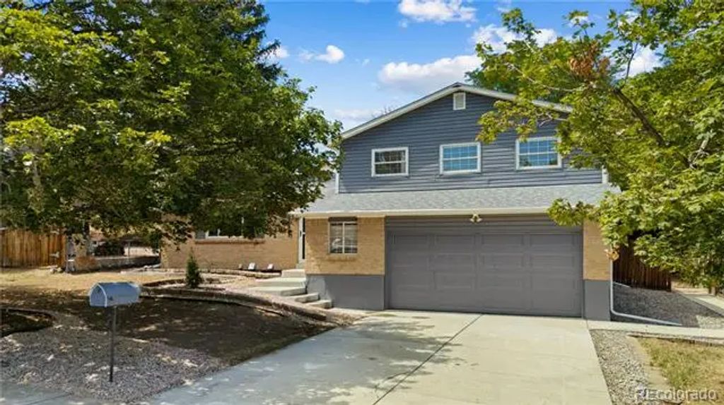 18844 E Cornell Avenue, Aurora