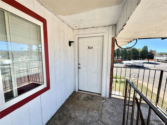 1090 S Eliot St 304, Denver