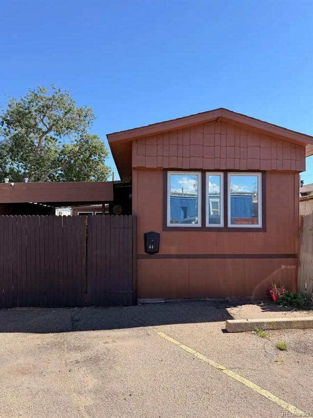 2040 S Federal Boulevard, Denver