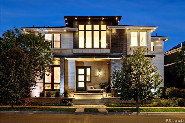 8696 E 50th Avenue, Denver