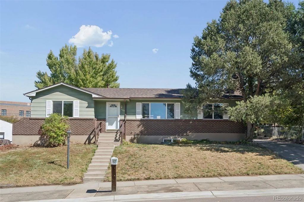 408 Elmwood Drive, Colorado Springs