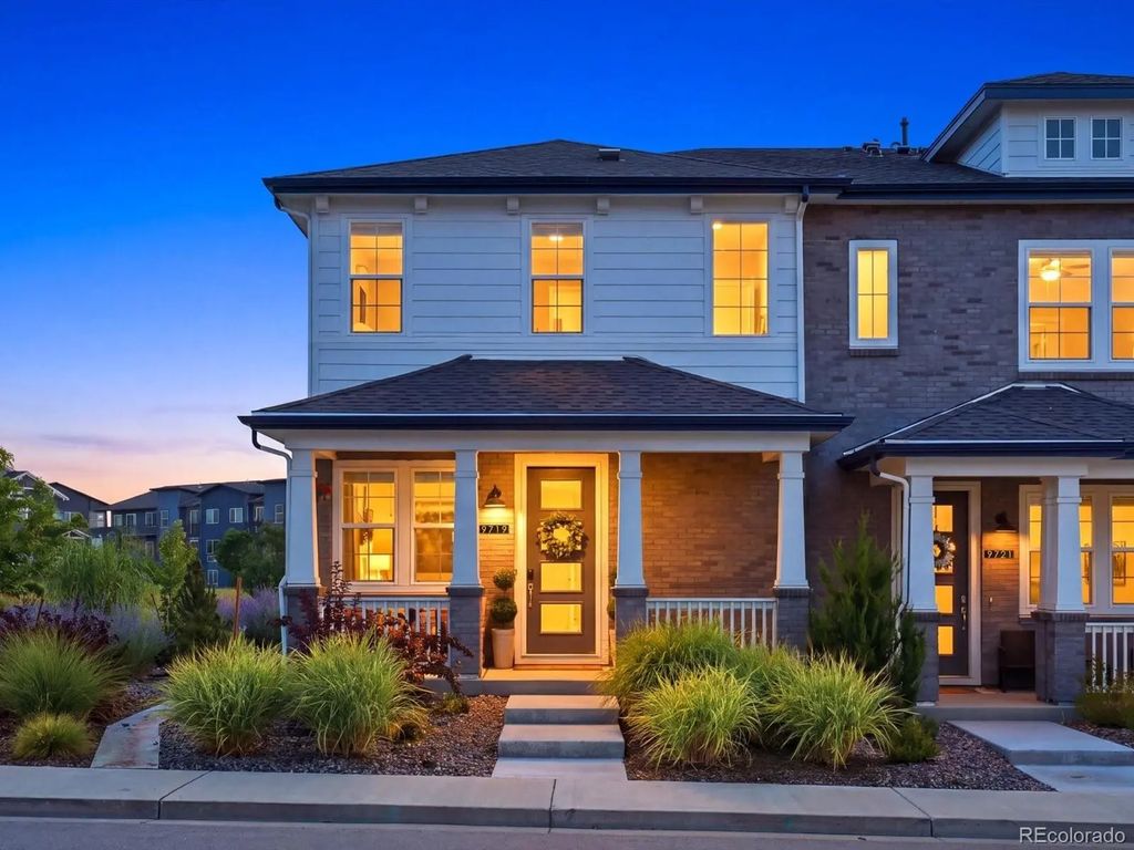 9719 Browns Peak Circle, Littleton