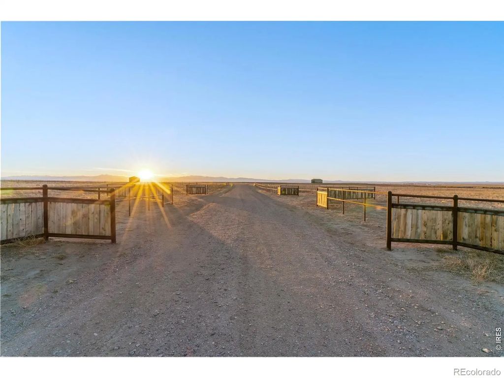 42389 County Road 51, Ault