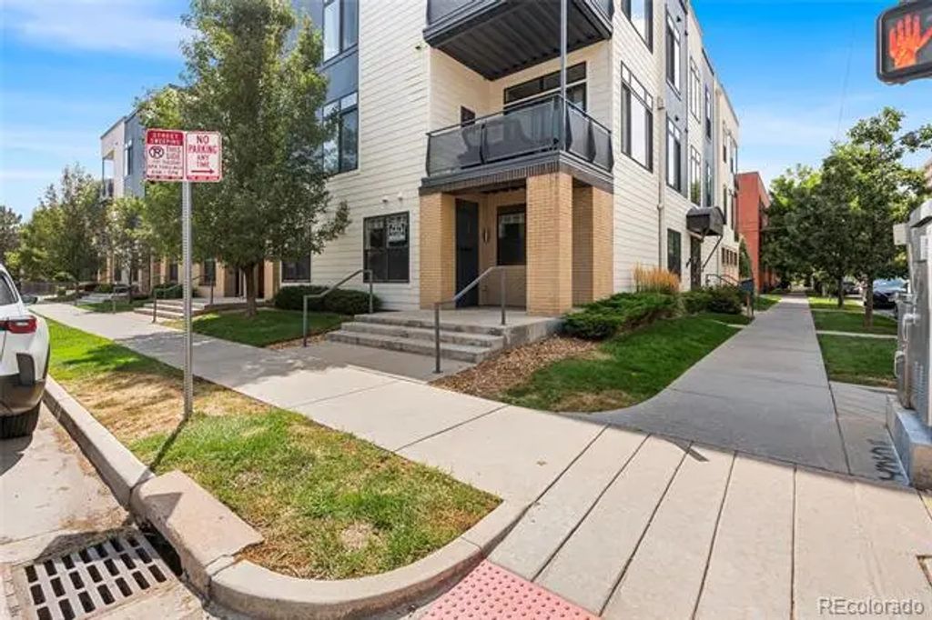 336 E 1st Avenue 110, Denver