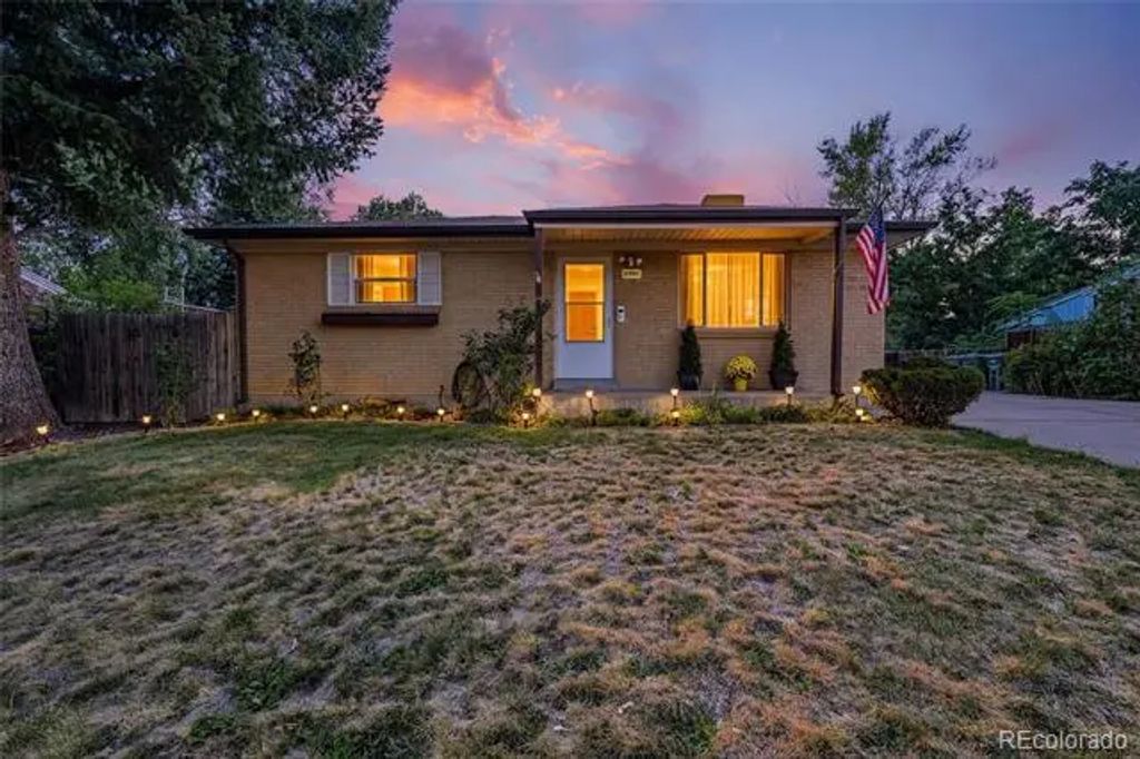 11901 Gaylord Way, Northglenn
