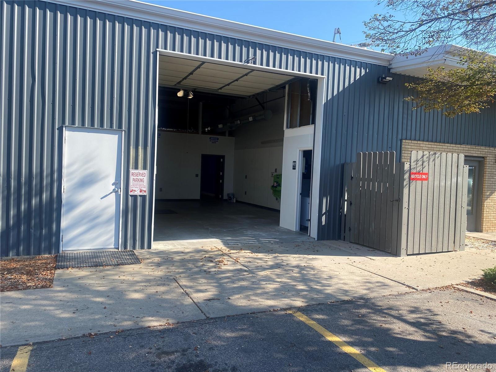 Photo of Listing #3027212