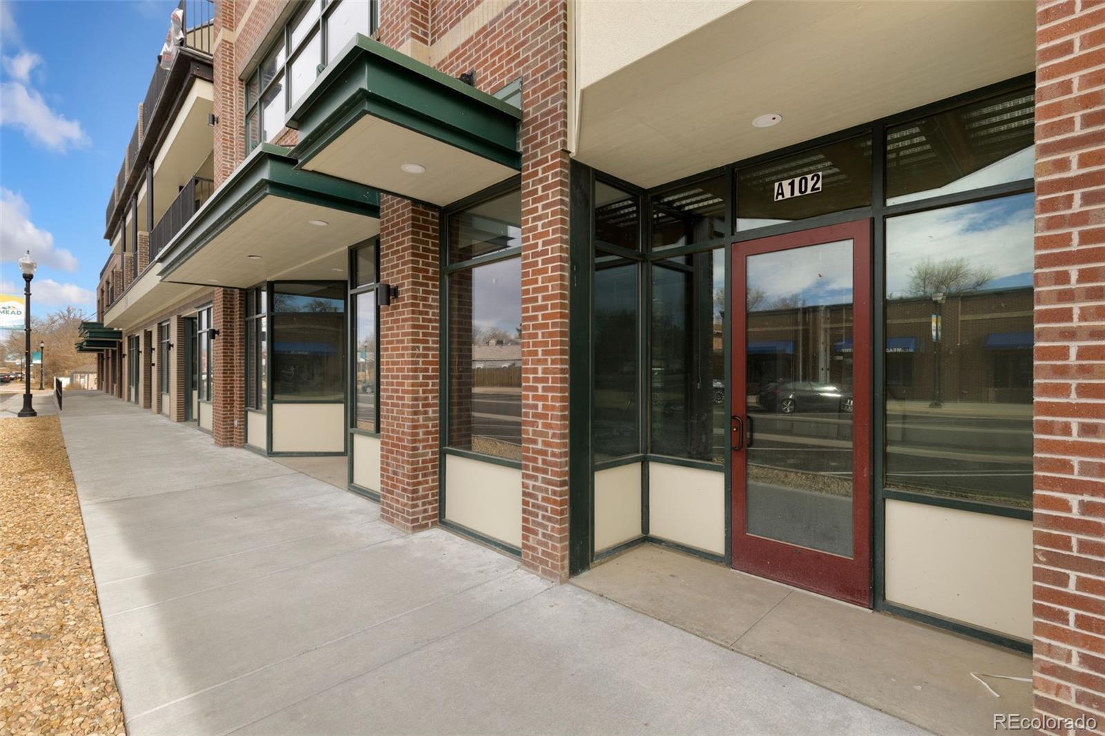 Photo of Listing #6896297