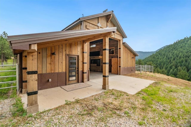 10013 S Mckinney Road, Littleton