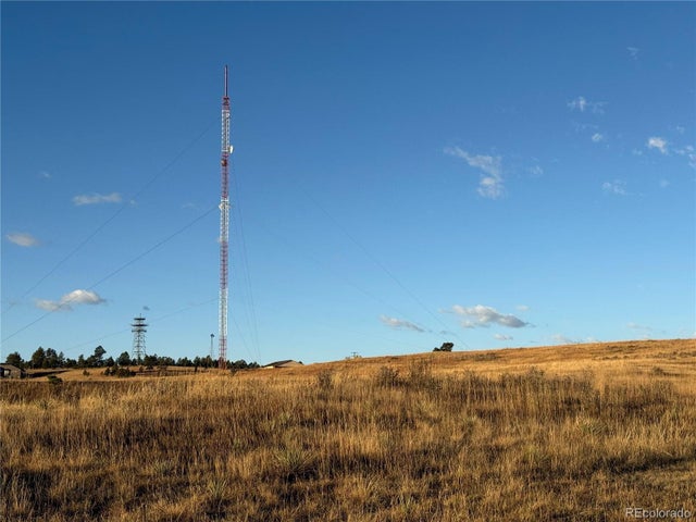 400 County Road 158, Elizabeth