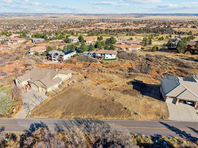 7488 Hawks Nest Trail, Littleton