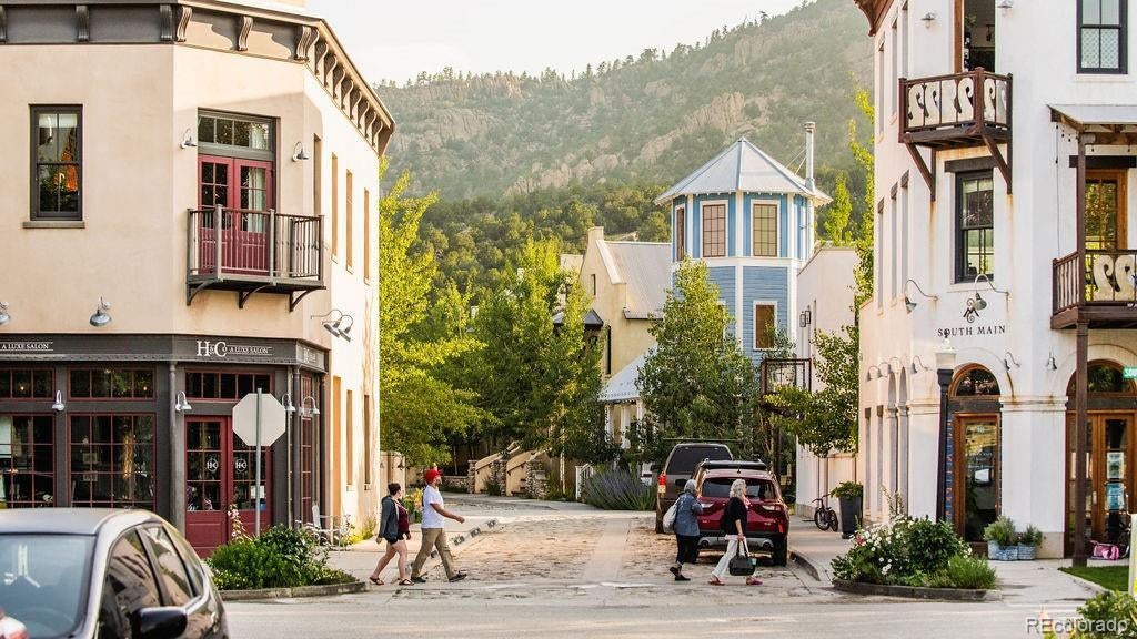 Photo of Listing #8333550